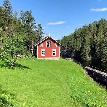 Hotel vrangfoss slusevaktarbolig à Funnemark Extérieur photo