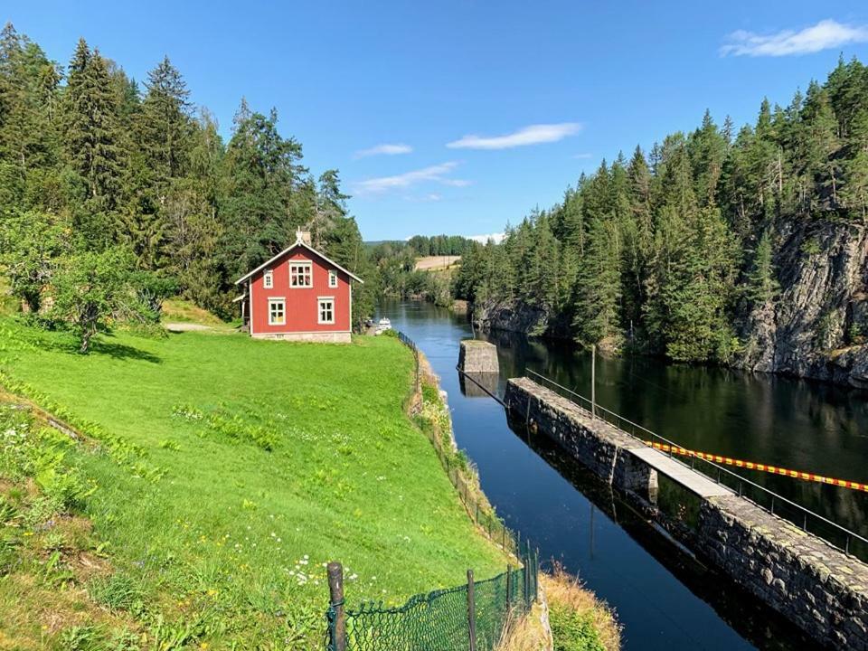 Hotel vrangfoss slusevaktarbolig à Funnemark Extérieur photo